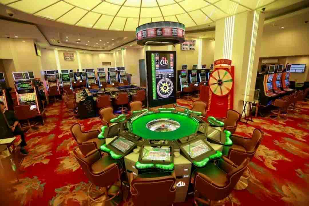 Queenco Hotel and Casino đa dạng trò chơi không gây chán cho khách hàng